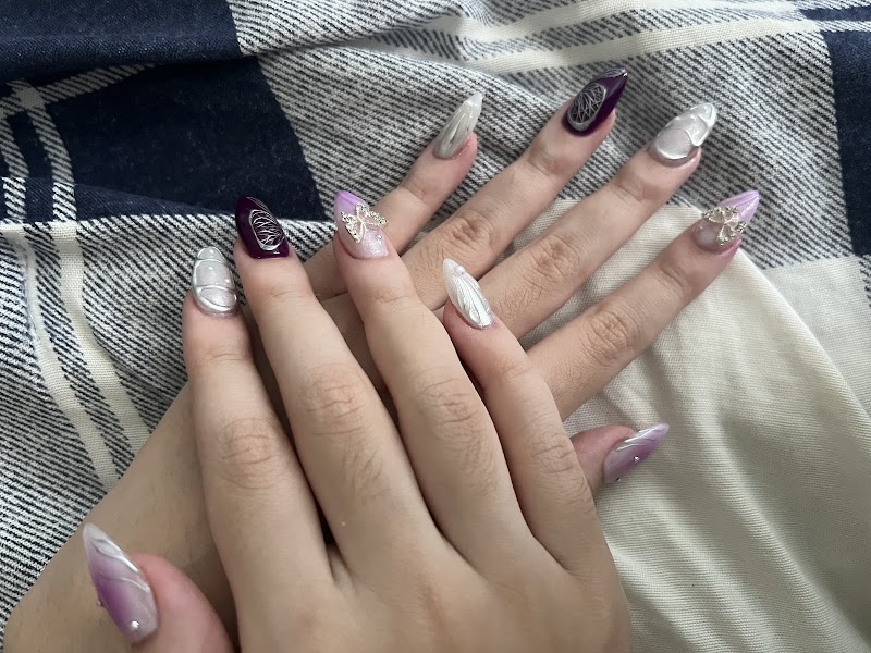 Winter Nails nail design by Ca’s Nail Salon & More in New York