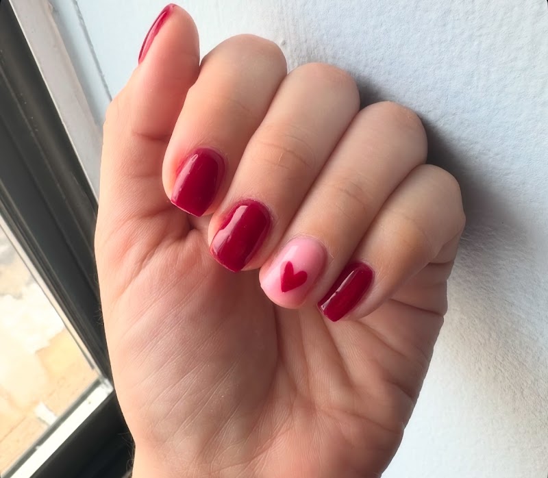 Winter Nails nail design by Ca’s Nail Salon & More in New York