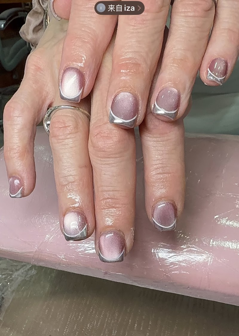 Halloween Nails nail design by Lily's Nail Salon & Spa in New York