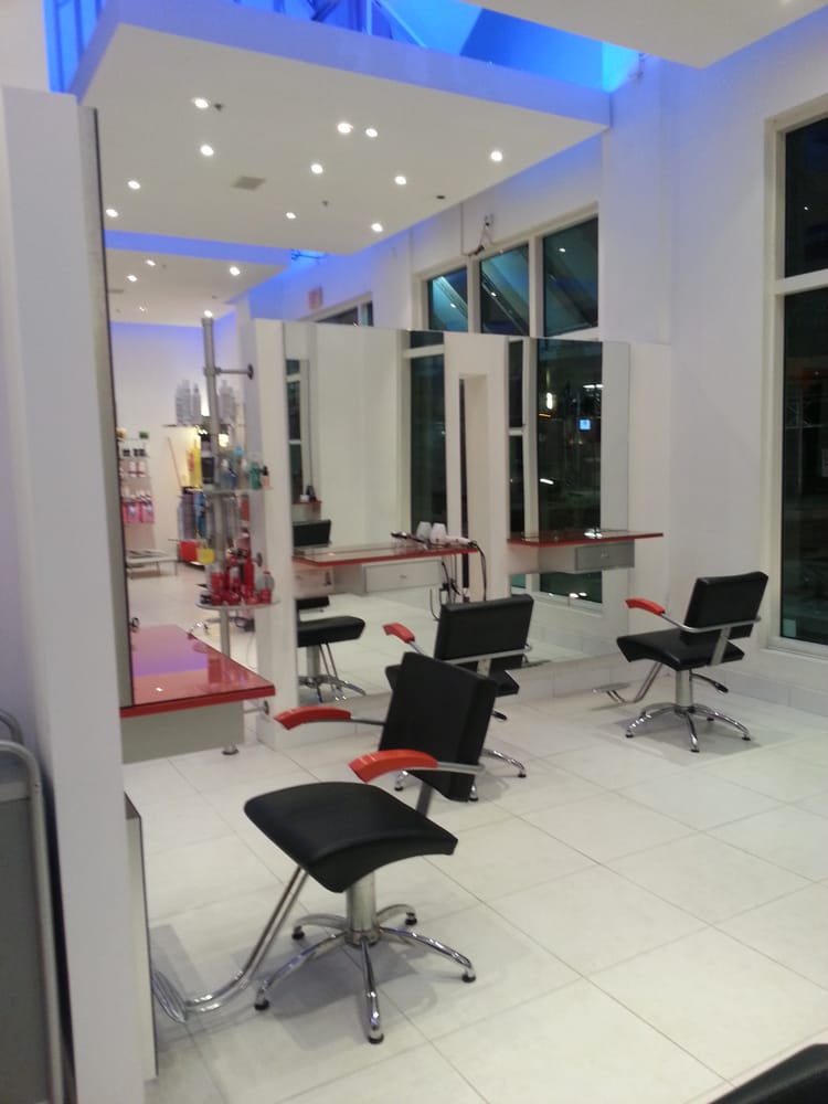 Gel-X nail design by Salon Nails & Co. Miami Brickell in Miami