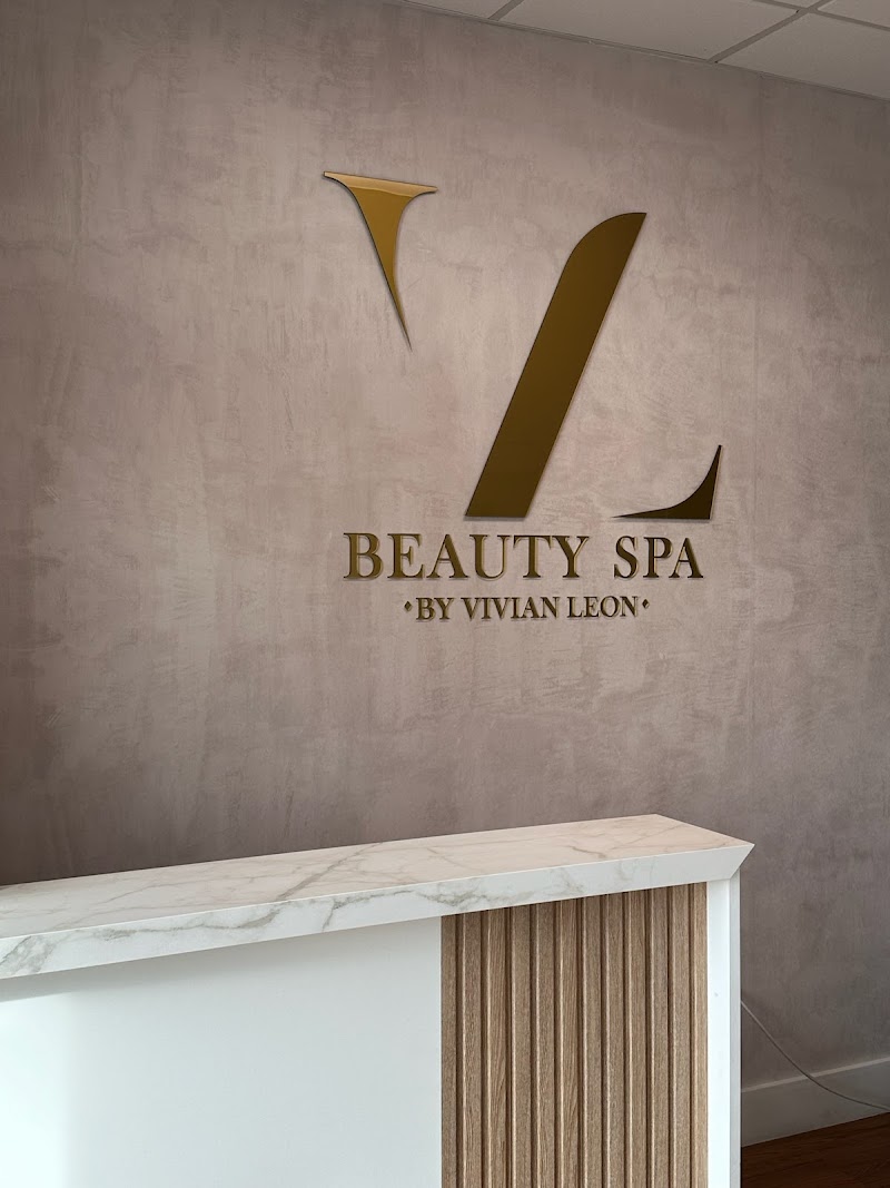 Glossy Nails nail design by VL Beauty Spa