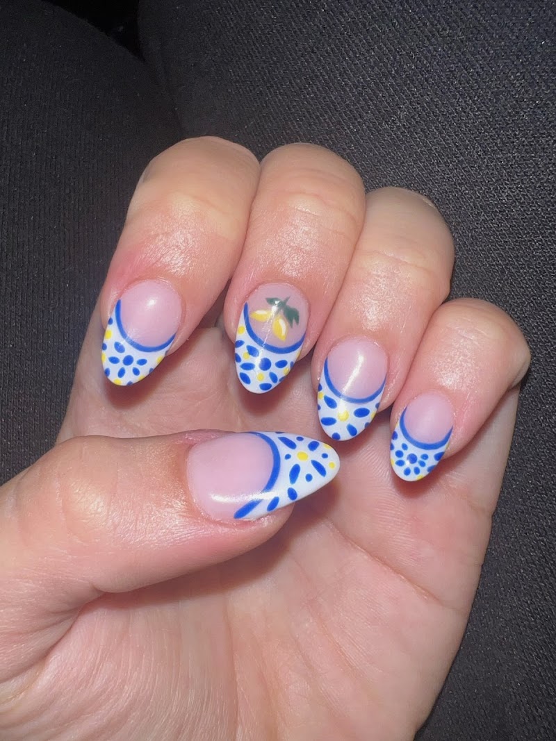 Floral Nails nail design by B&P Nail Inc in New York