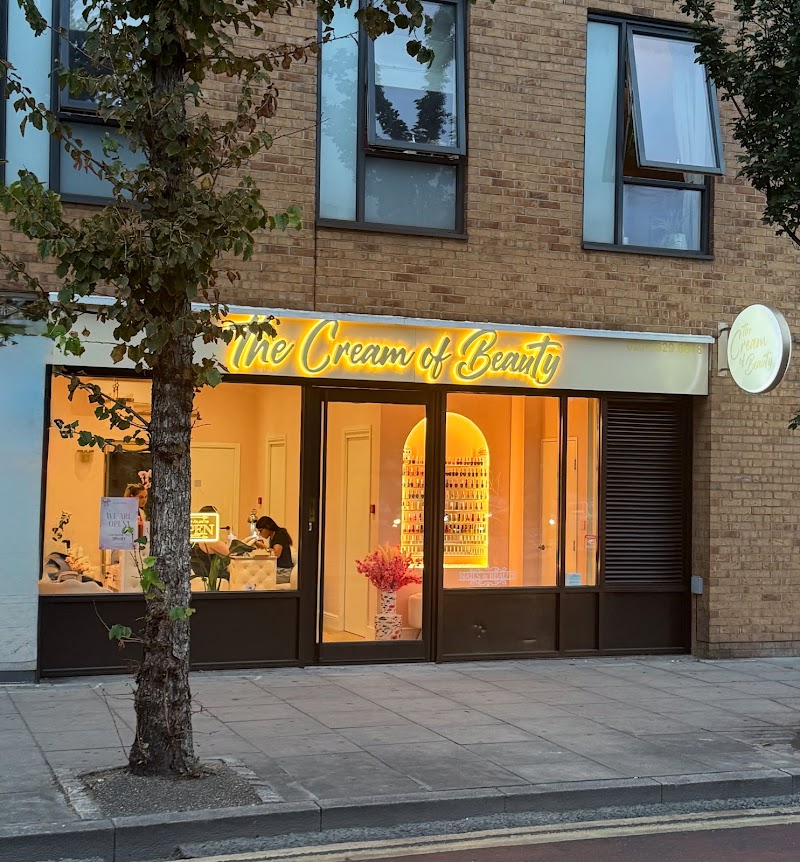 Nail Salon at The Cream of Beauty in London