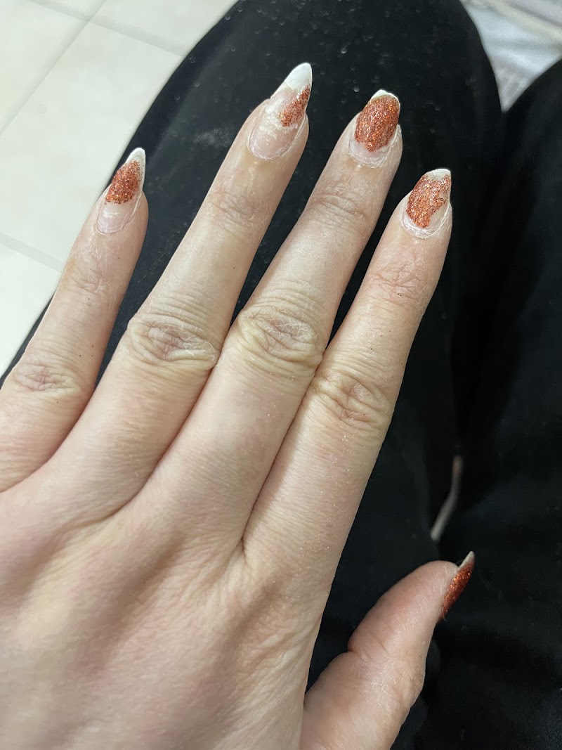 Nail Salon at Popping Nails SPA in New York