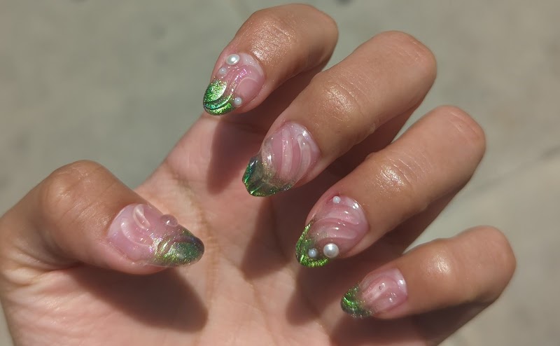 Glossy Nails nail design by Stepheniiie