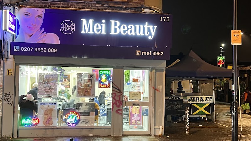 Nail Salon at Mei Beauty in London