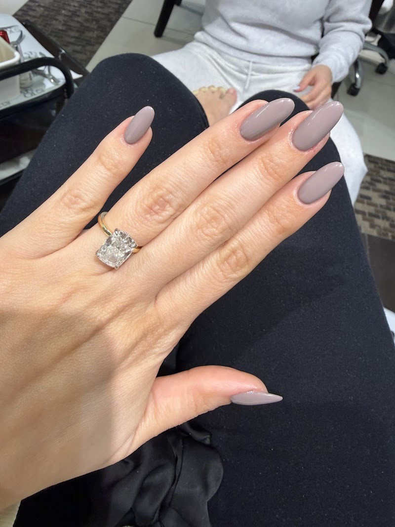 Valentine's Nails nail design by Nail House of Brickell in Miami