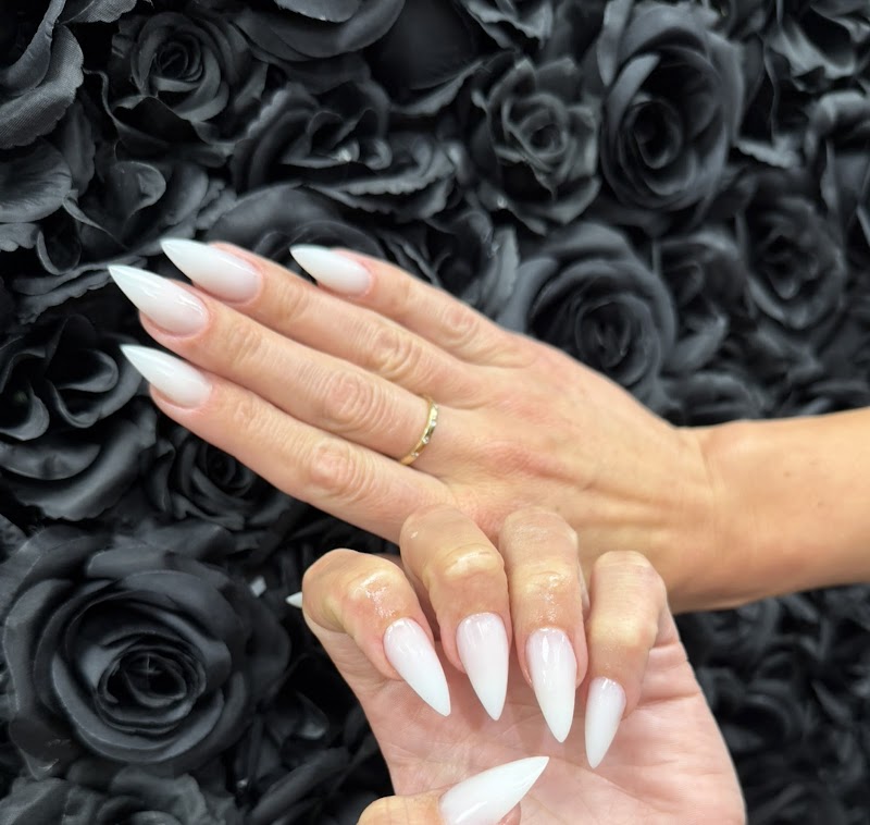 Party Nails nail design by Zarina's Beauty Bar in Miami