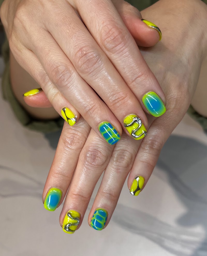 Y2K Nails nail design by Bicolor Nail Boutique in Los Angeles