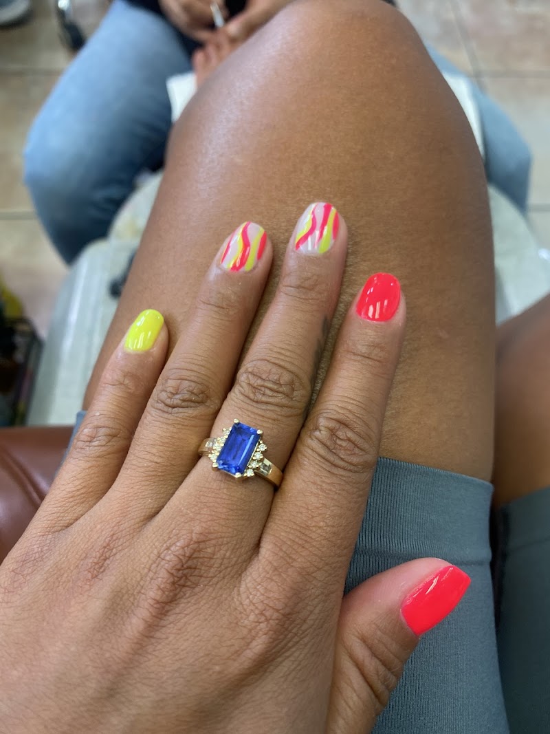 3D Nails nail design by S&L nail salon and hair