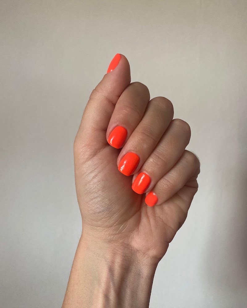 Summer Nails nail design by Sunny Nail Spa in London