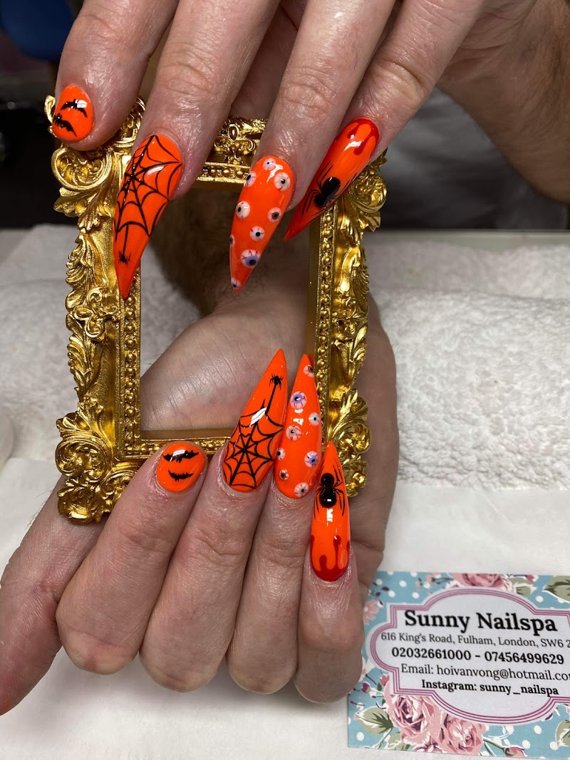Summer Nails nail design by Sunny Nail Spa in London