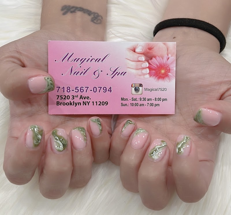 Halloween Nails nail design by New Magical Nail & Spa in New York