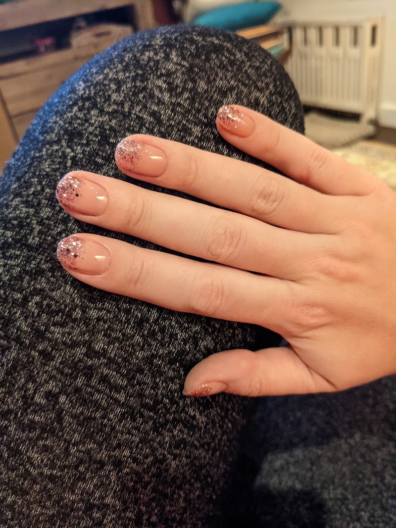 Glitter at Elite Day SPA in New York