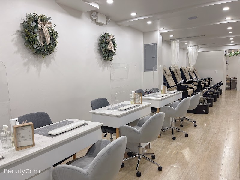 Matte Nails nail design by Miss Nails