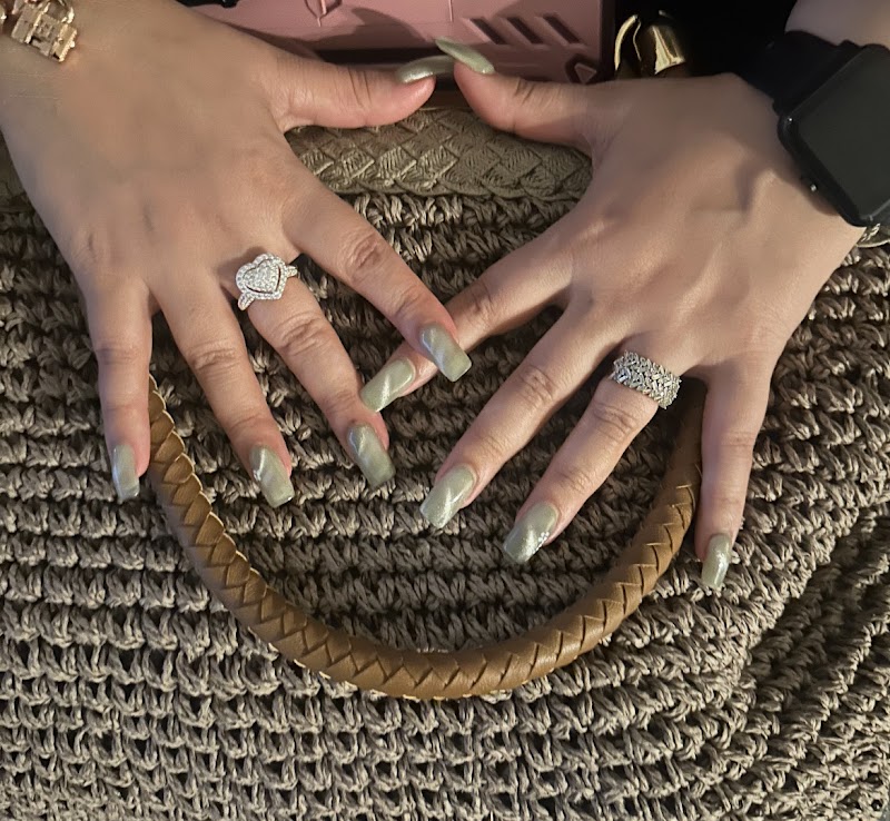 Marble Nails nail design by Bling Nail & Spa in New York