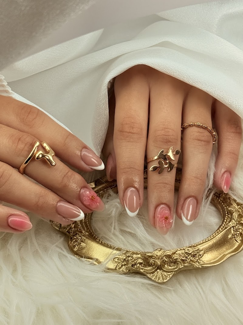 French Tip Nails nail design by Nails Del Rosario