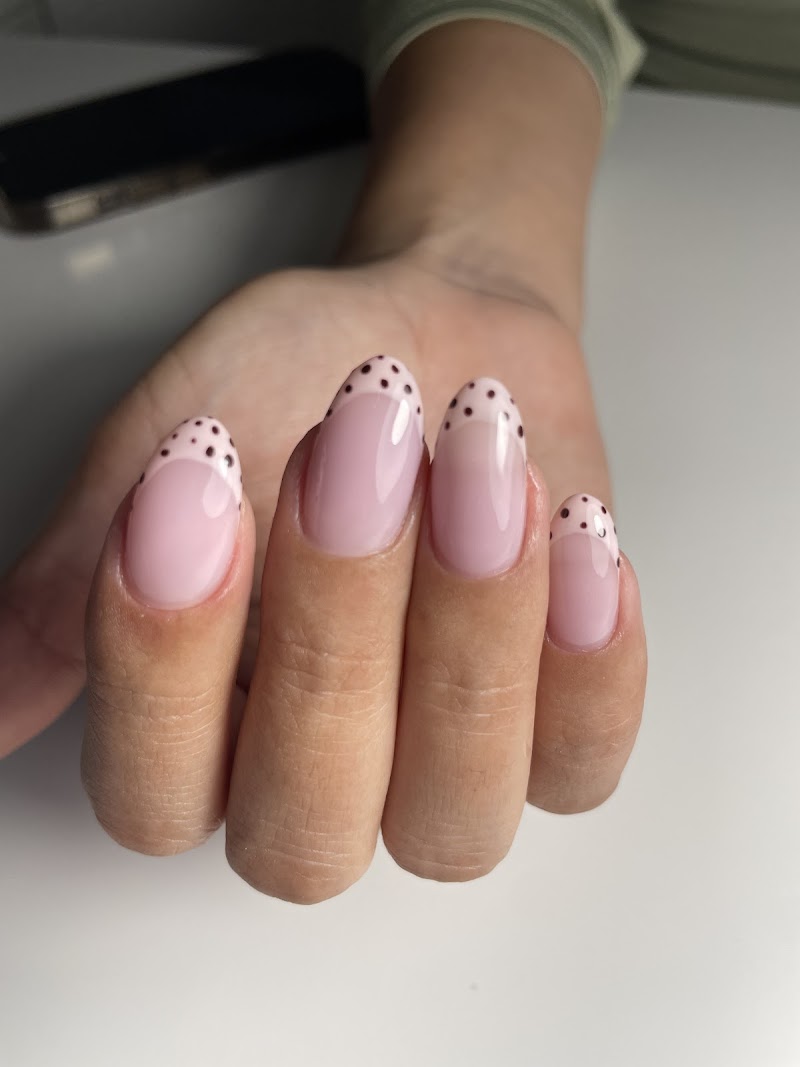 Red Nails nail design by MOOD Nail Bar