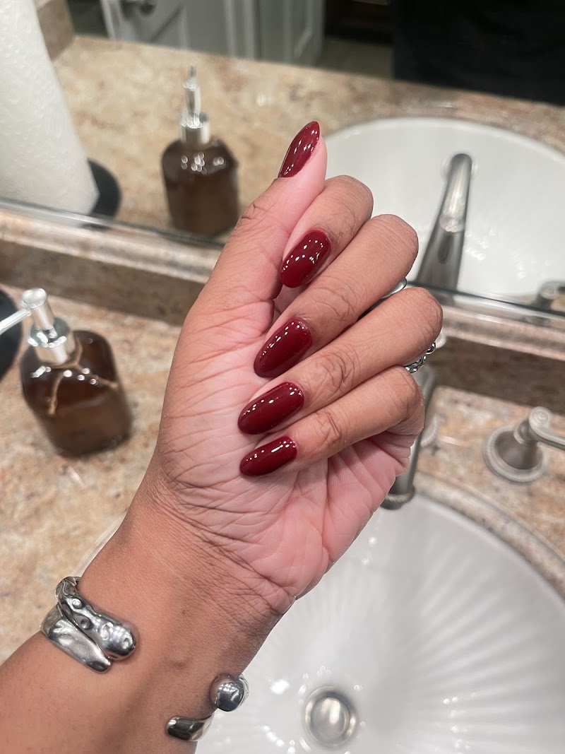 Red Nails nail design by MOOD Nail Bar