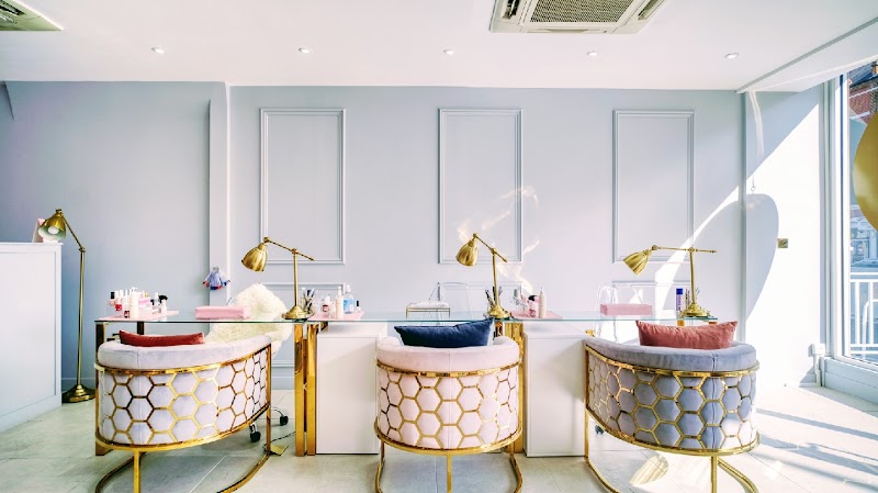 Nail Salon at Maison Des Ongles in London