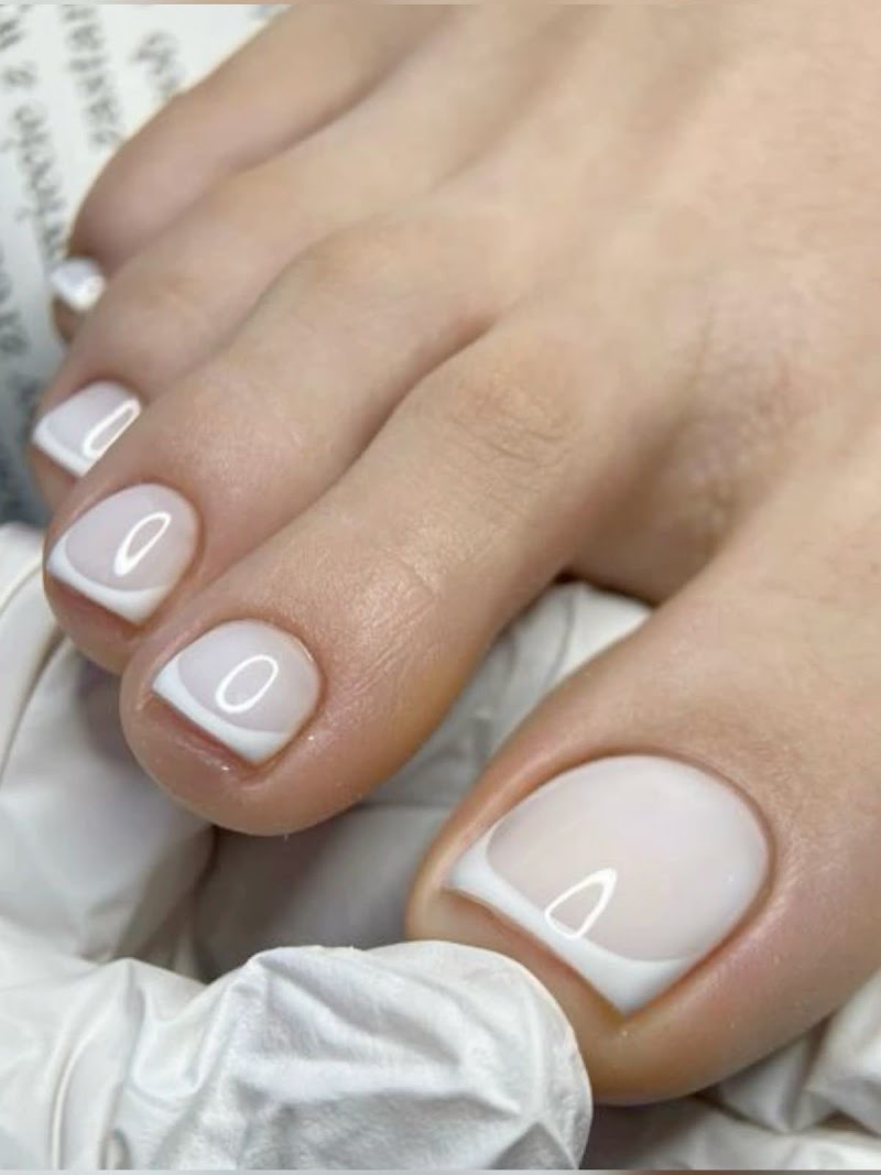 Stiletto Nails nail design by Lashes Nails Beauty in Los Angeles