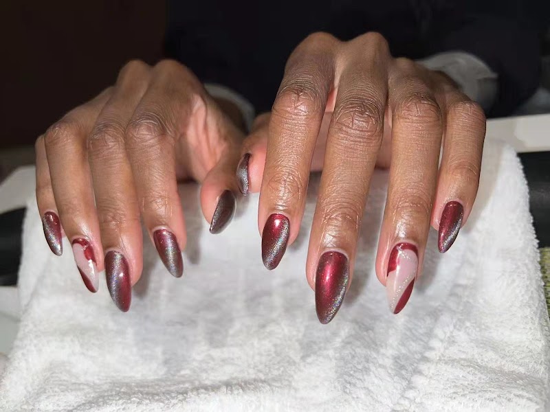 Glitter at Affina Beauty & SPA in New York