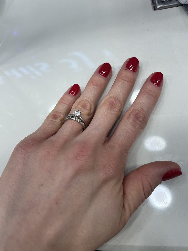 Christmas Nails nail design by Nails 3j Beauty in London