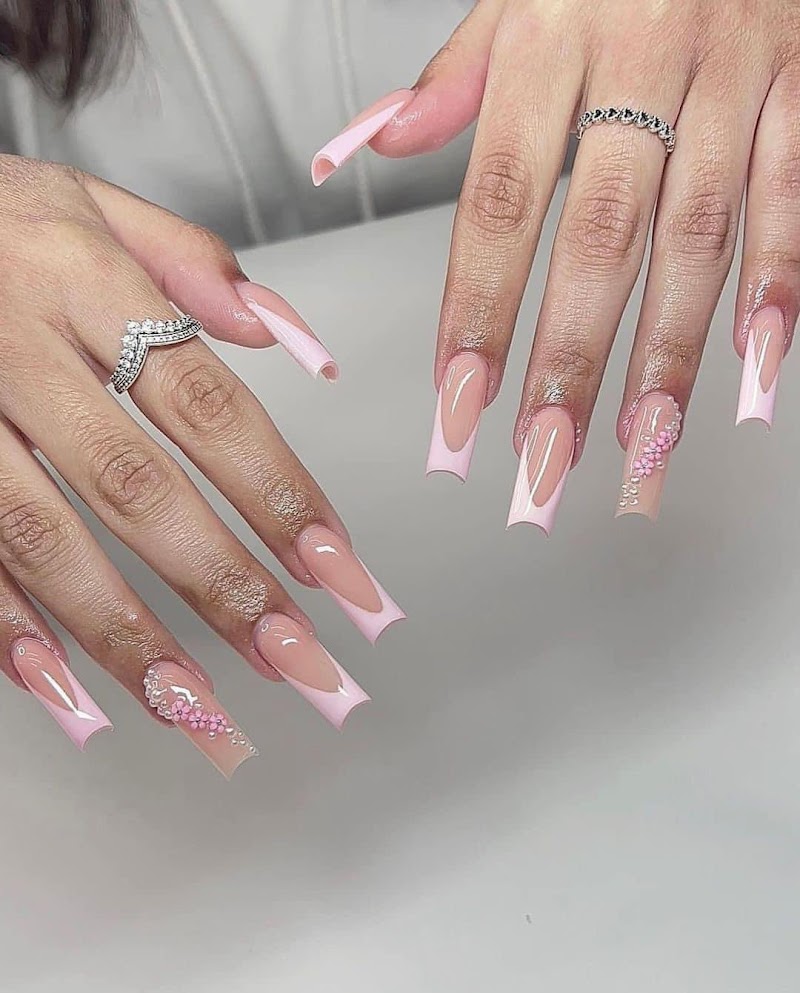 Chrome Nails nail design by Fulham Nails