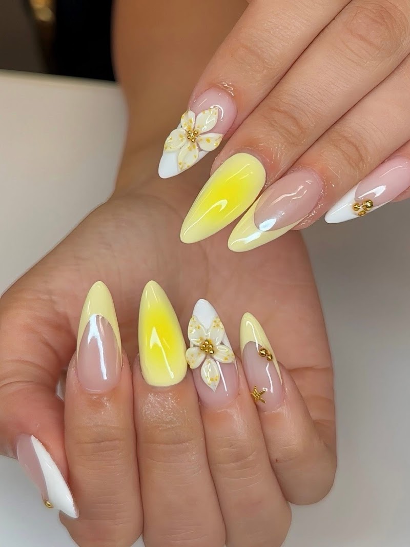 Chrome Nails nail design by Fulham Nails