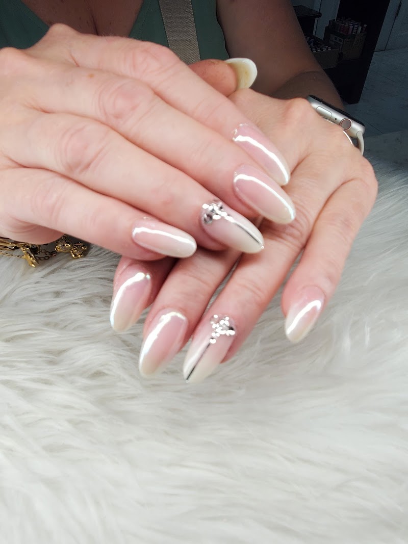 Elite Nails by Renueva - Nail Salon in New York