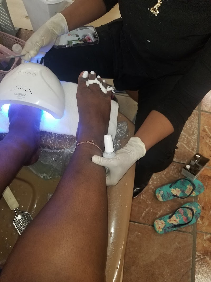 Square at Million Nail Salon in New York