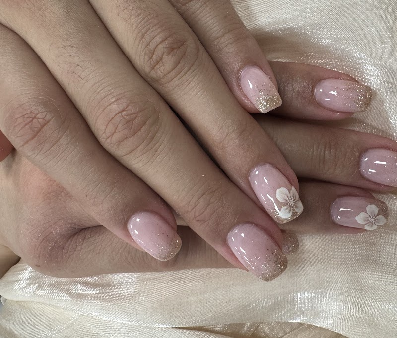 Nail Art at Four Seasons Nail SPA in New York