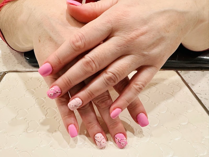 Christmas Nails nail design by Nature Nail Spa NY Inc in New York