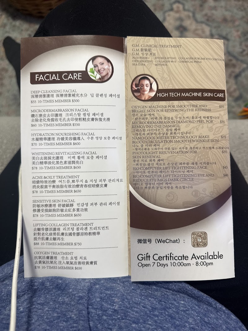 Nail Salon at Queen Beauty SPA INC in New York