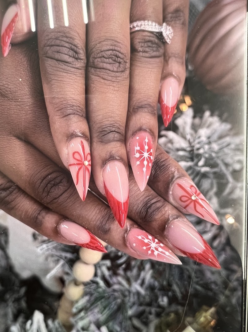Christmas Nails nail design by New Infinity Nail II in New York