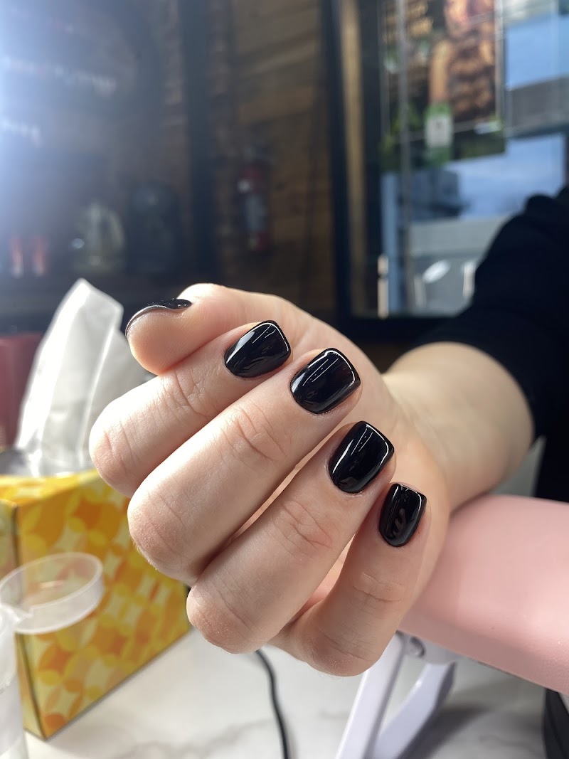 Square Nails nail design by Lounge 483