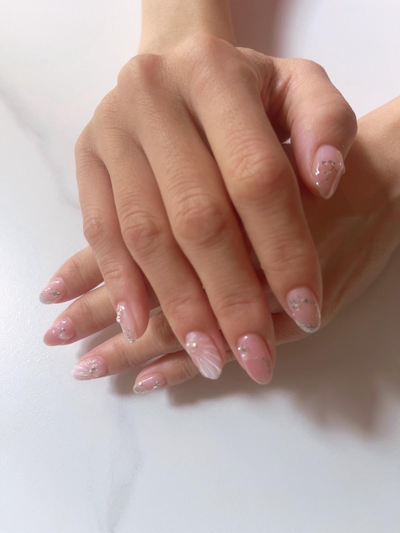 Marble Nails nail design by Golden nail spa in New York