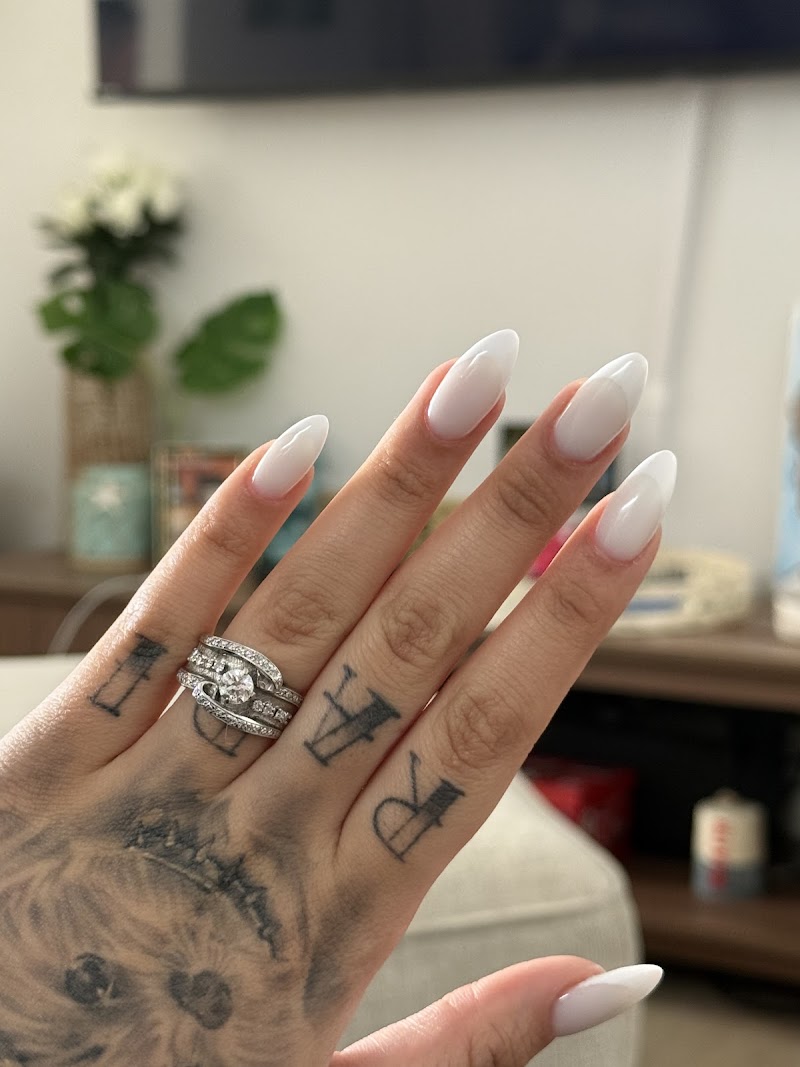 Glitter Nails nail design by Cute and Nice Nail Art Studio in Miami