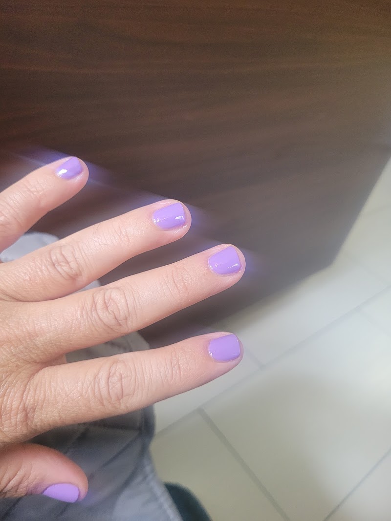 Lucky Nail - Nail Salon in New York
