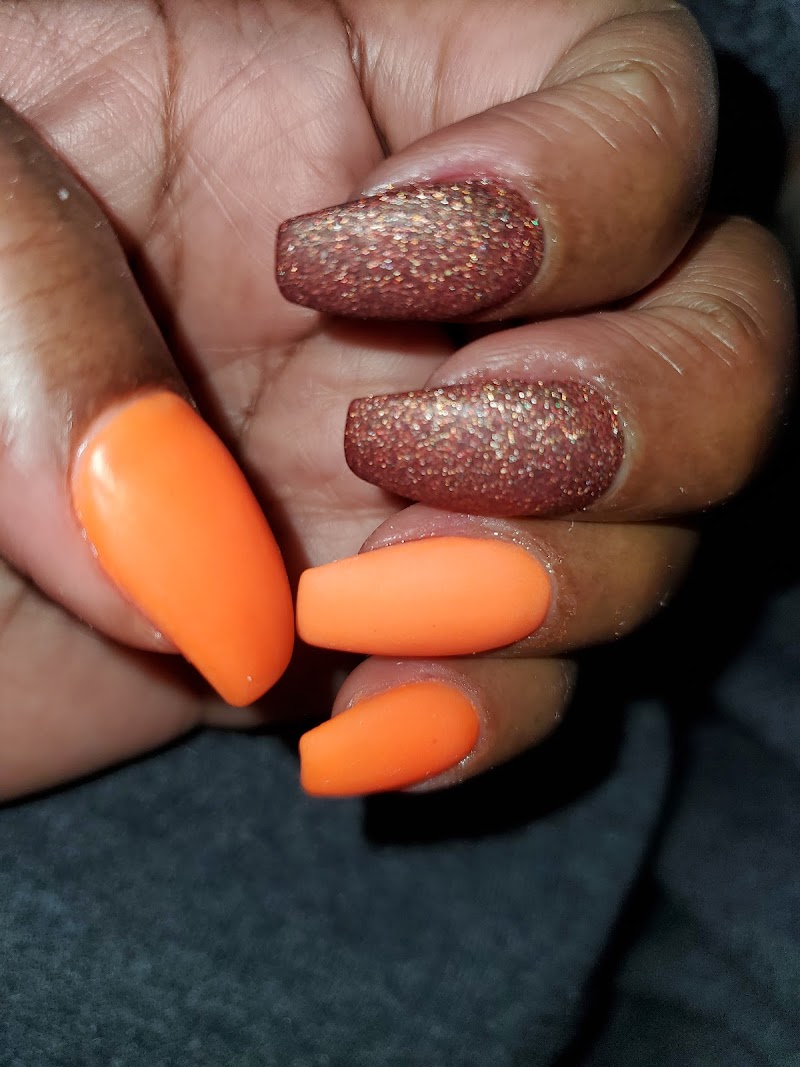 Nail Salon at Lucky Nail in New York