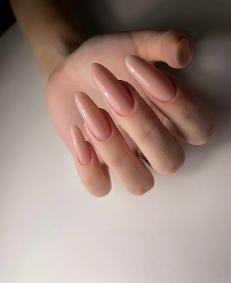 Ombre Nails nail design by The Glow Gloss Russian Manicure Studio in Miami