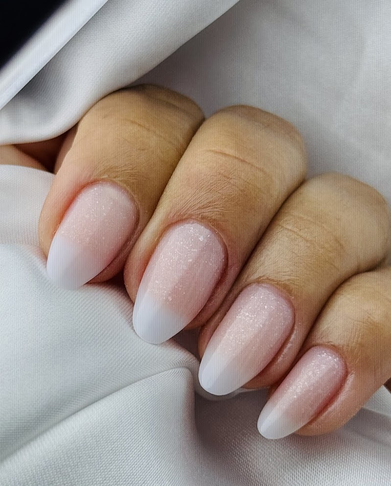 Party Nails nail design by Manicure Brasileira Lorrayne Santos in Miami