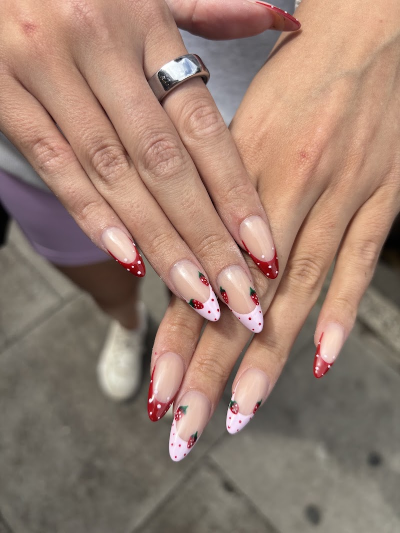 Summer Nails nail design by H’onu Beauty Bar - Hoxton in London