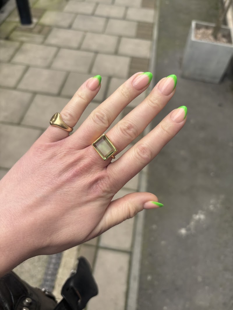 Fall Nails nail design by DC Studio London in London