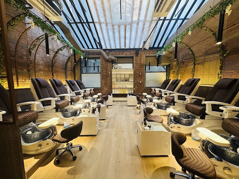 Coastal Nails nail design by Pixie Nails & Spa in New York