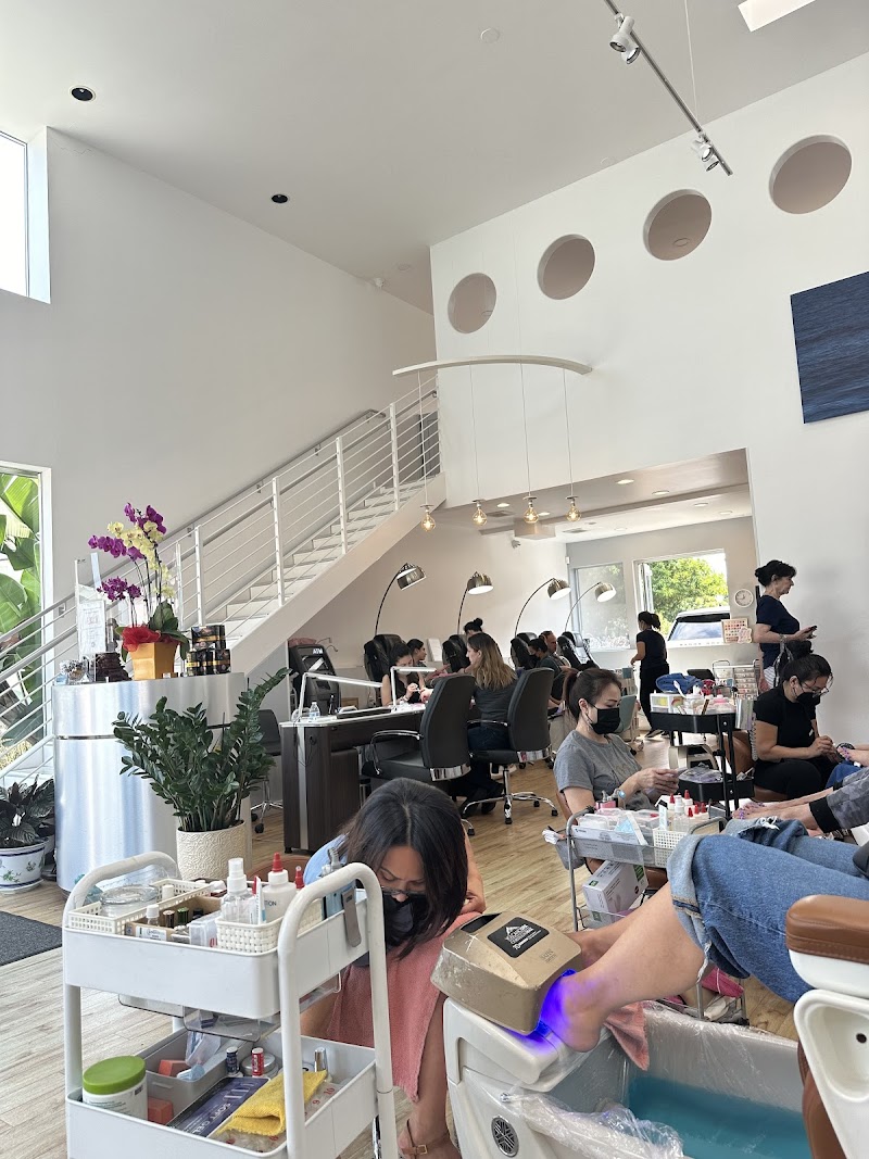 Fall Nails nail design by Ocean Nail Spa + Hair in Los Angeles