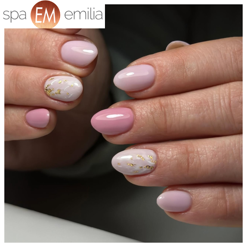 Nail Art at SPA Emilia in Chicago
