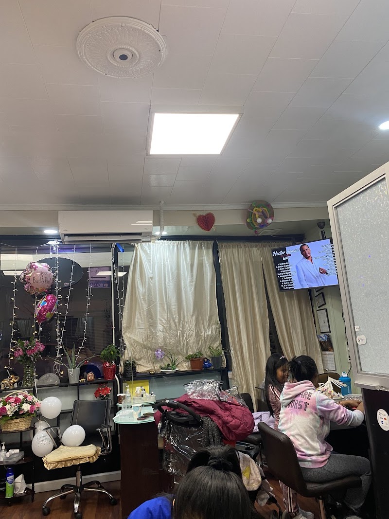 Nude Nails nail design by Best Friends Nail Salon