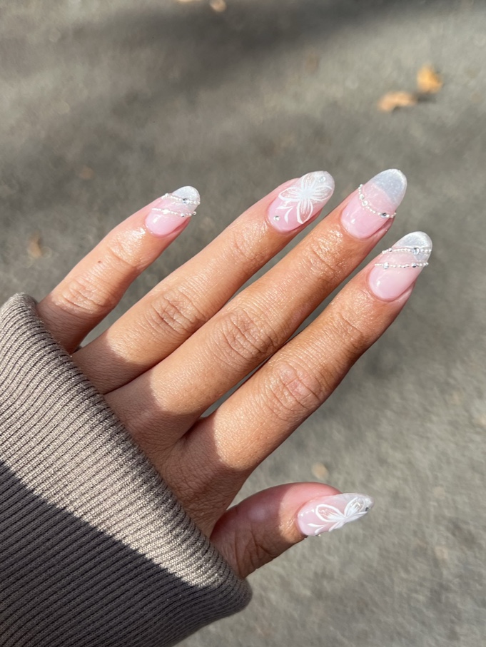 Coffin Nails nail design by Kiki’s Nails Camden in London