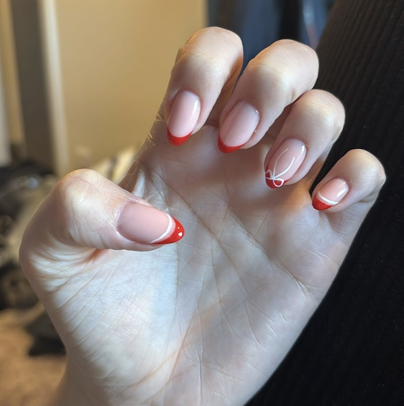 French Tip Nails nail design by Naz Nails